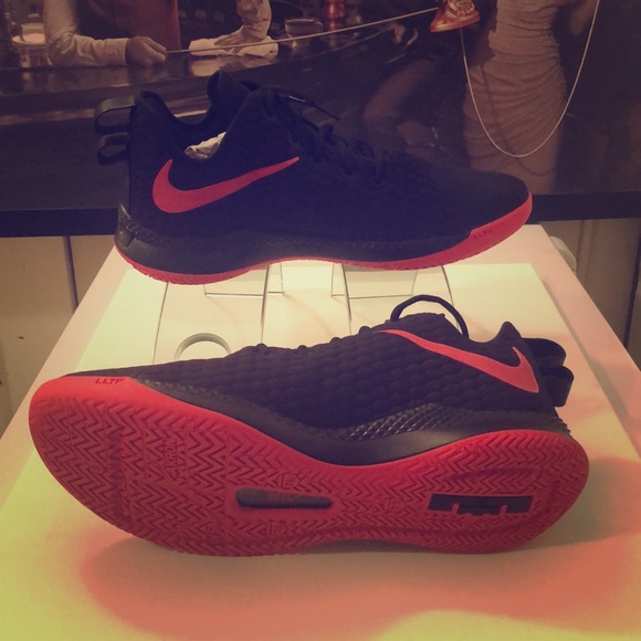 Nike Other - LEBRON WITNESS III SIZE 12